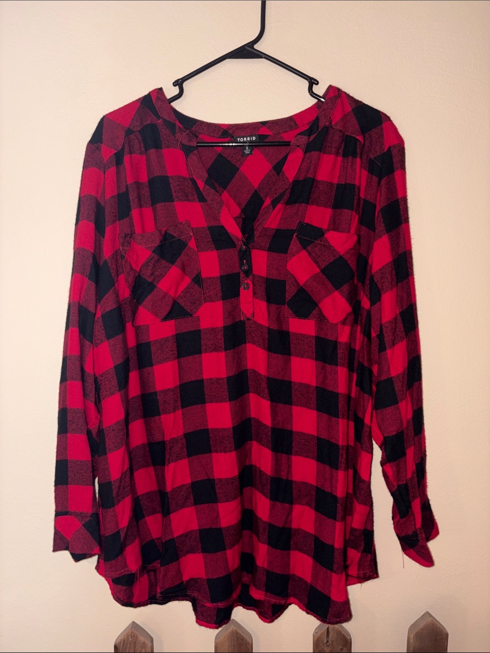 TORRID 3 red buffalo plaid Henley top - Picture 1 of 7